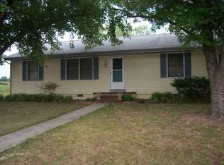 2547 Bent Oaks Dr, Colonial Heights, VA 23834