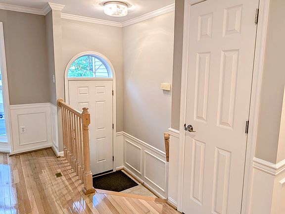4th image of 2404 Simpkins Farm Dr
