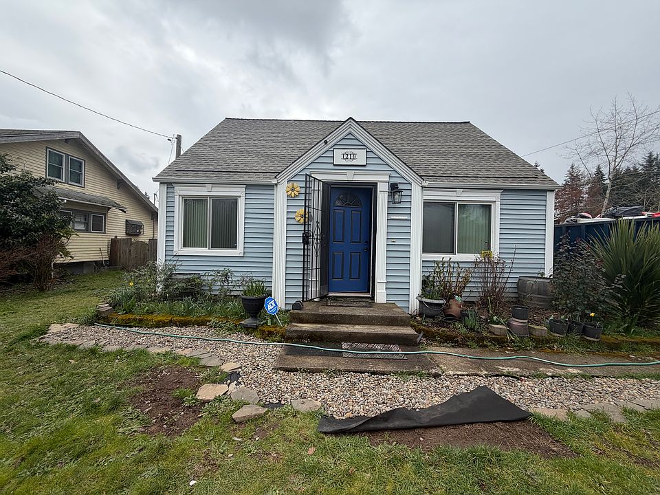 1st image of 1210 Clearview Ave NE