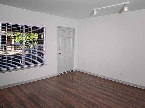 3rd image of 5008 Holland Ave APT 15