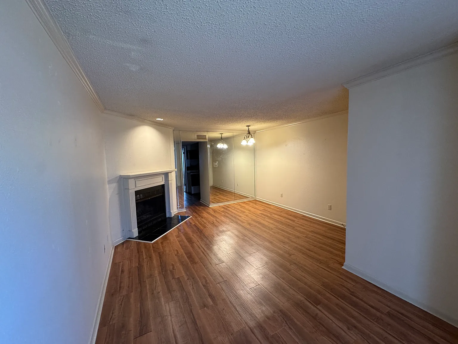 3 bed, 1389 sqft, $1,295 — Photo 2