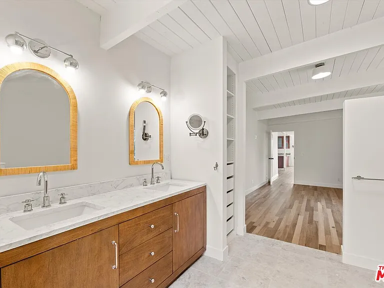 4950 Marmol Dr — Photo 25