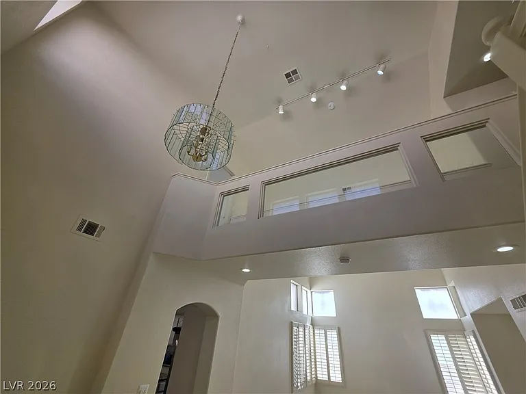 8008 Dover Shores Ave — Photo 37