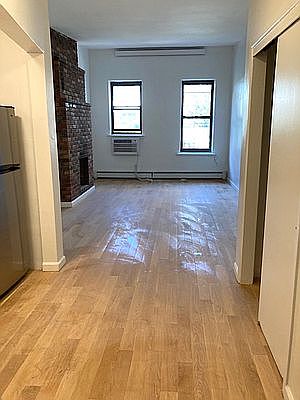 3rd image of 166 E 82nd St APT 5C