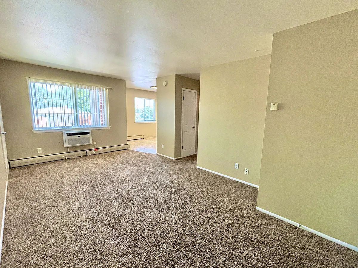 Building Photo - 2311 Badger Pkwy #10