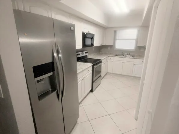 209 Jody Ct #A, Largo, FL 33771
