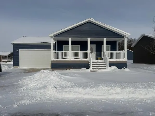 5977 Irene Way Dr, Rockford, MI 49341