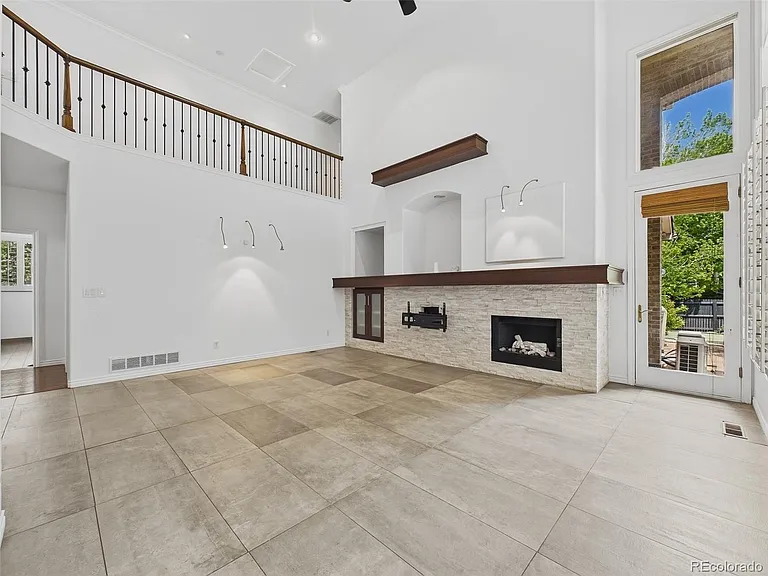 11672 E Berry Ave — Photo 18