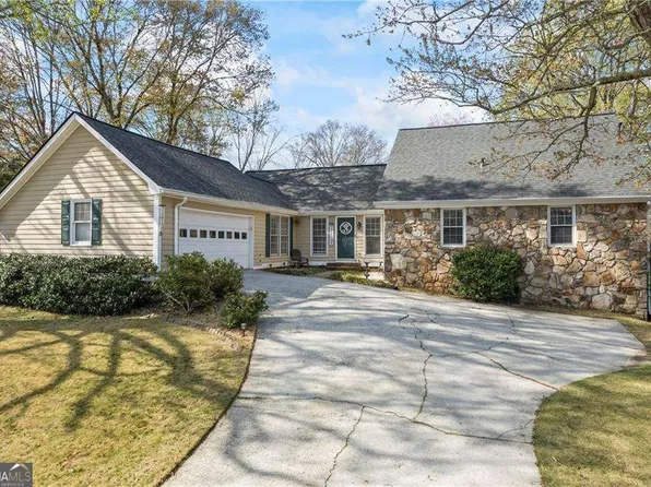 2019 Wiltshire Pl, Snellville, GA 30078