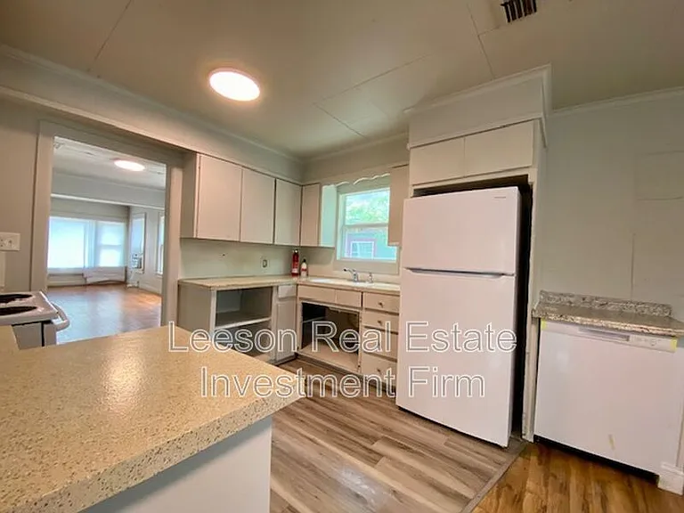 1416 Natalie St — Photo 8