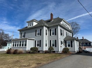 237 Water St APT 2L, Clinton, MA 01510