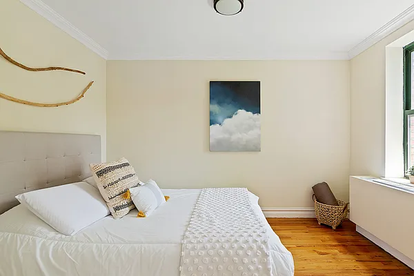 Sold by Compass | media 4