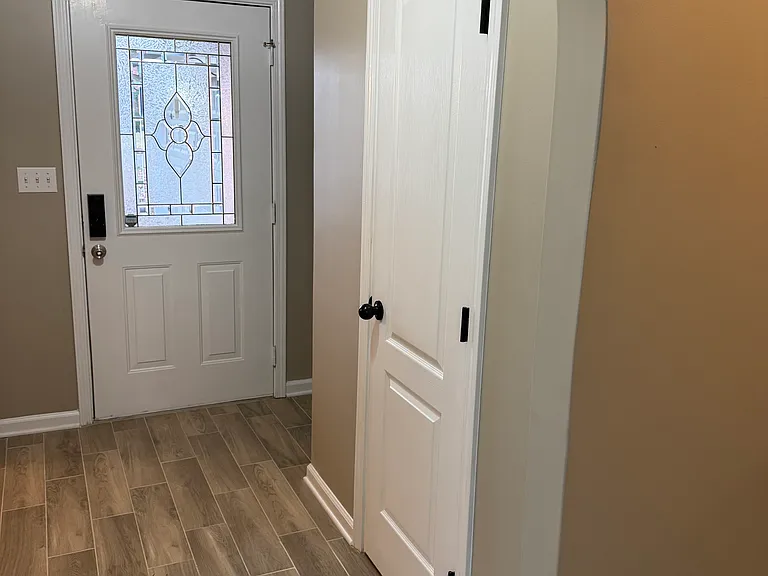 384 Fairway Oaks Dr — Photo 8