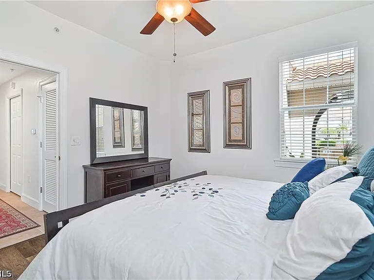 12924 New Market St #102 — Photo 31