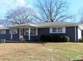 403 Coffee Rd, Walhalla, SC 29691