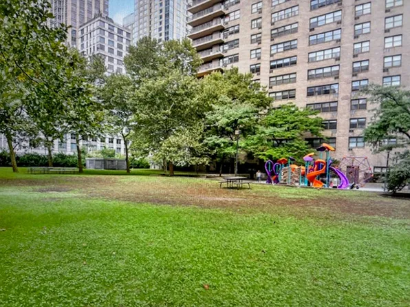 165 W End Ave APT 16H, New York, NY 10023