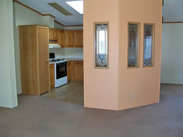 2nd image of 116 Menlo Park Dr