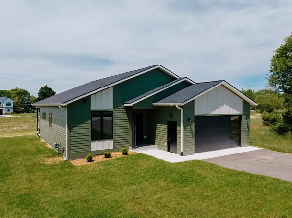 11536 S Crescent Dr Lot 44, Empire, MI 49630