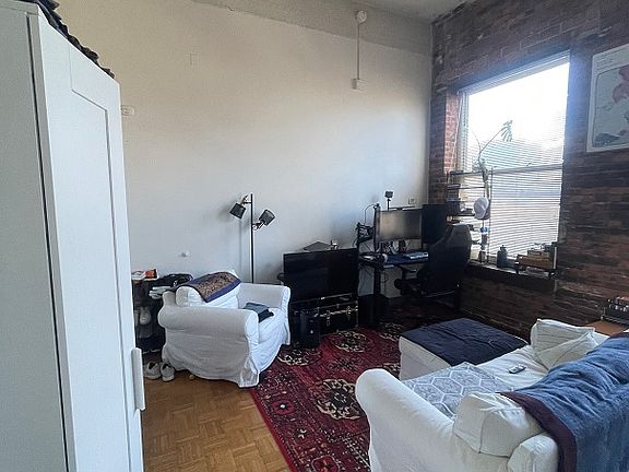 3rd image of 61 Brookline Ave #301G