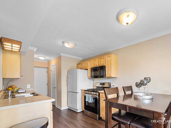 5th image of 728 Whitesail Dr #728