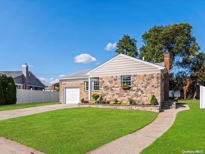 3873 Hahn Avenue, Bethpage, NY, 11714