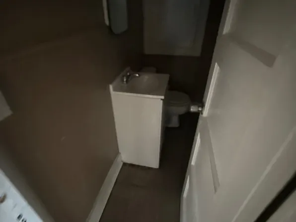 107 Bitting Ave #B, Mount Airy, NC 27030