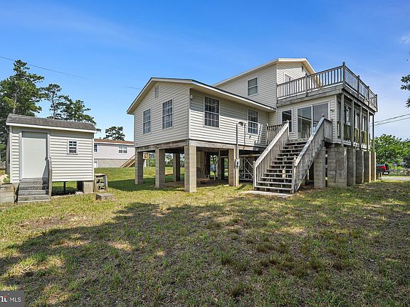 4th image of 33384 River View Ave