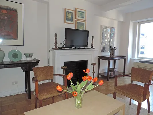 Rented by essential NEW YORK Real Estate | media 10