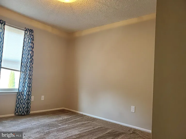 2205 Elberta Ln — Photo 21