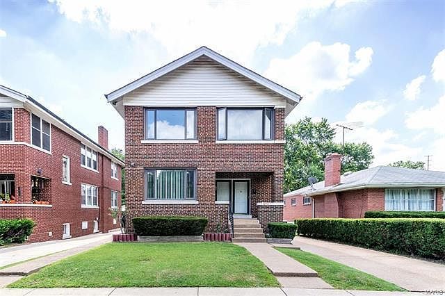 1st image of 1076 E Linden Ave