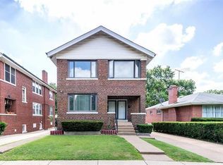 1076 E Linden Ave, Saint Louis, MO 63117