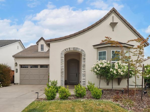 3021 Baldwin St, Sacramento, CA 95818