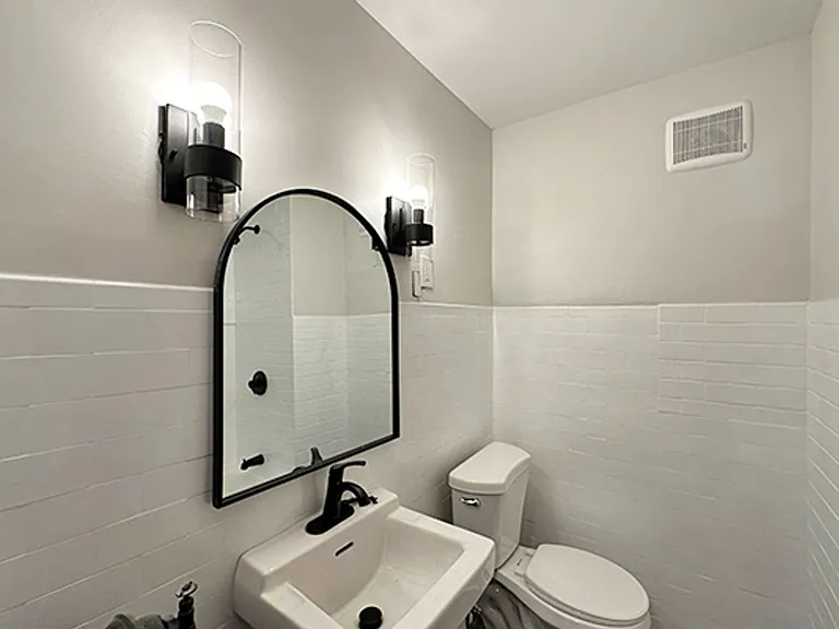 257 Washington St #13 — Photo 12