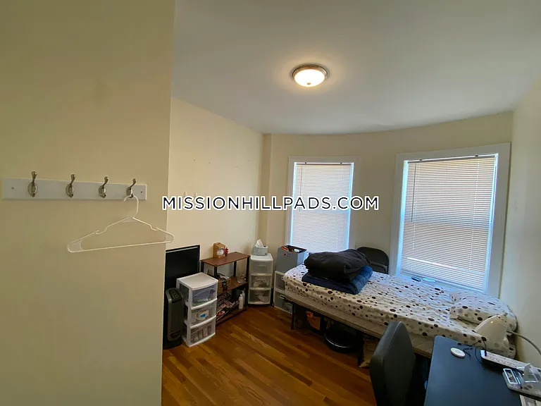 830 Huntington Ave #3 — Photo 20