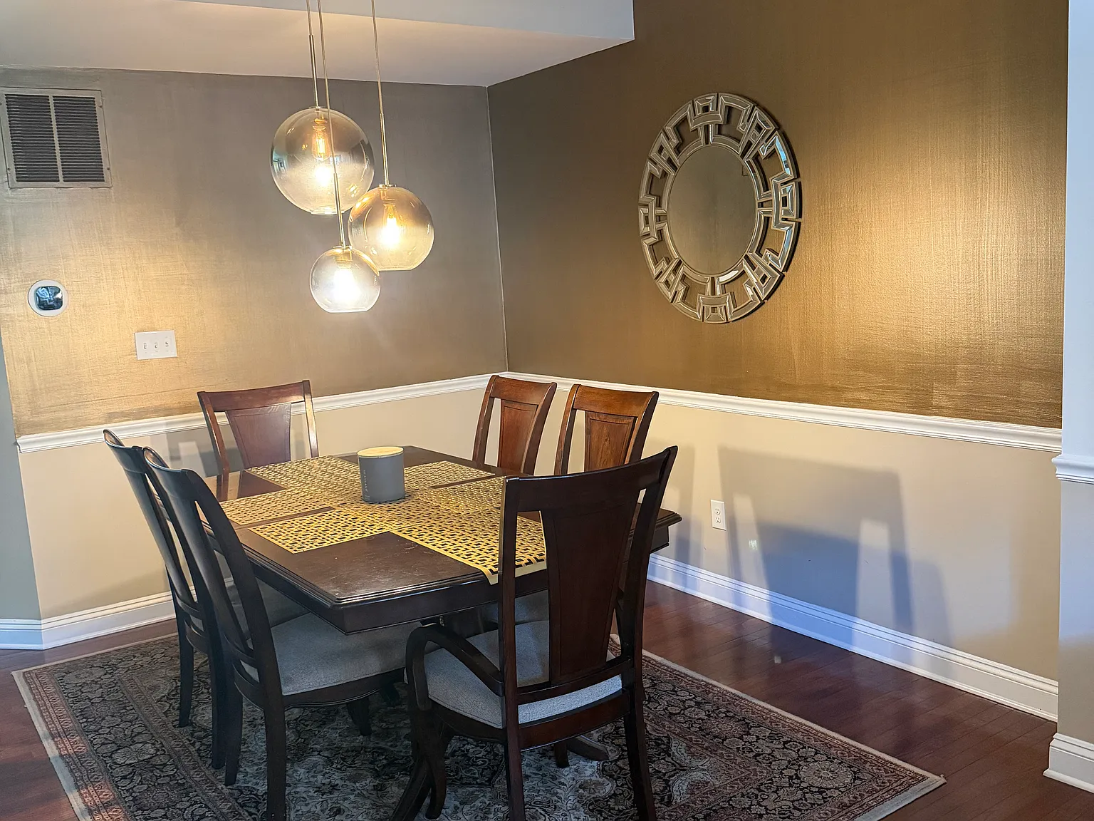 3 bed, 3.5 bath, 2806 sqft, $3,700 — Photo 4