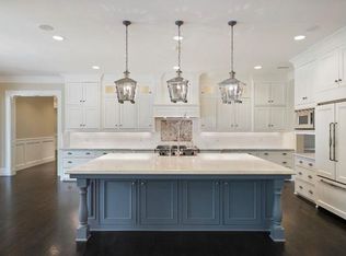 74 S Badger Lodge Cir, The Woodlands, TX 77389