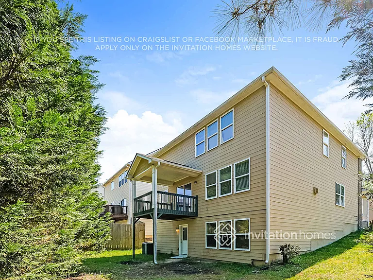 2828 Farmstead Ct — Photo 18
