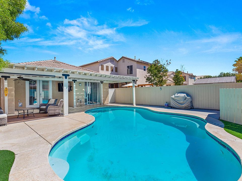 1st image of 9841 Del Mar Heights St