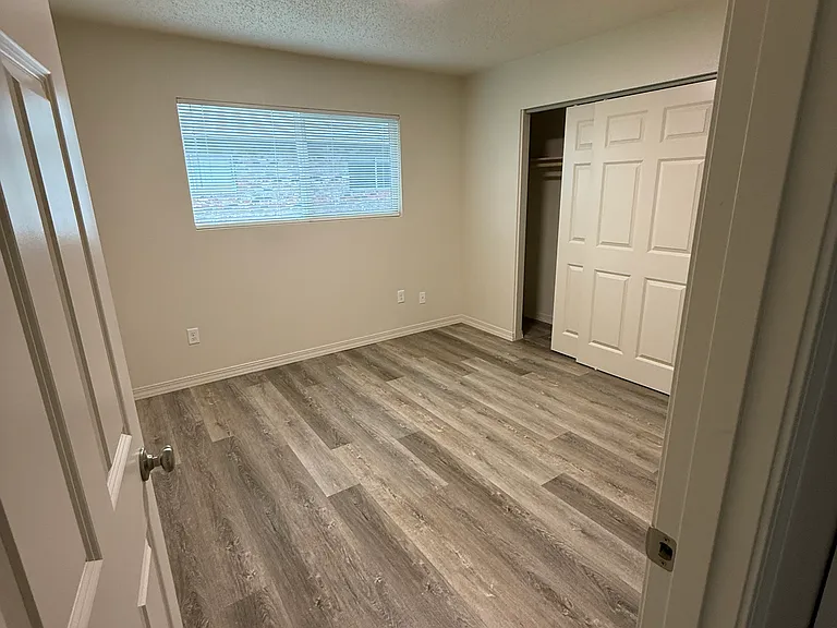 14531 SE Powell Blvd #2 — Photo 5