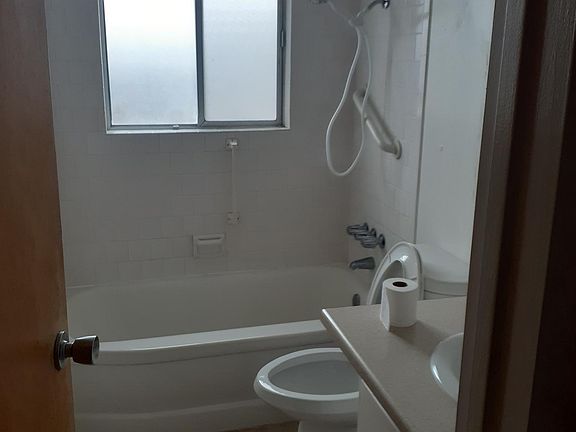 3rd image of 661 Barber Dr
