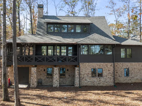 424 Stillwater Dr, Jasper, AL 35504