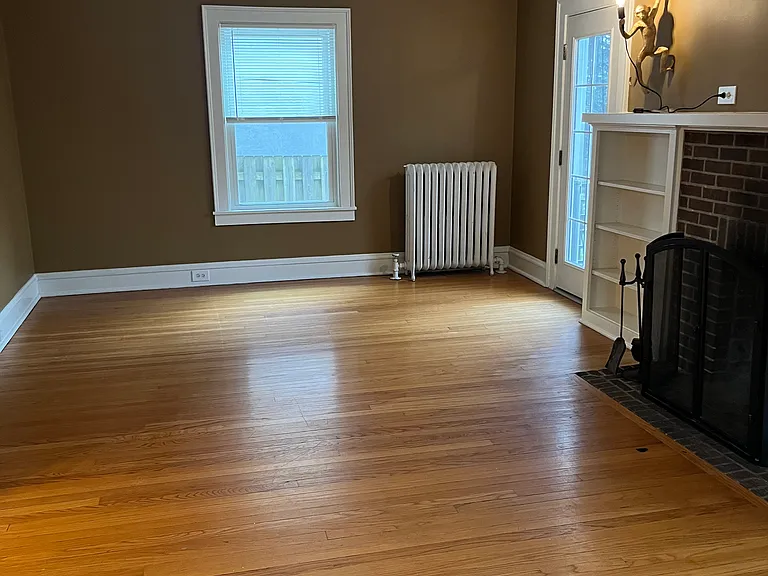 111 Pleasant Ave — Photo 12