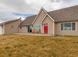 16085 Charleston Dr, Caldwell, ID 83607