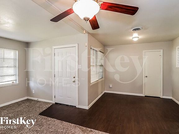 4th image of 1613 Locklaine Dr