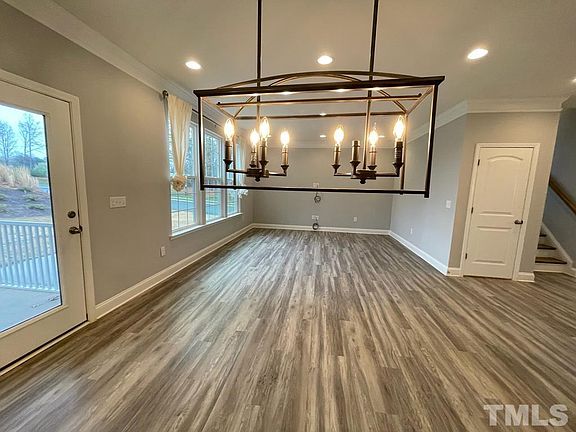 5th image of 615 Heartpine Dr