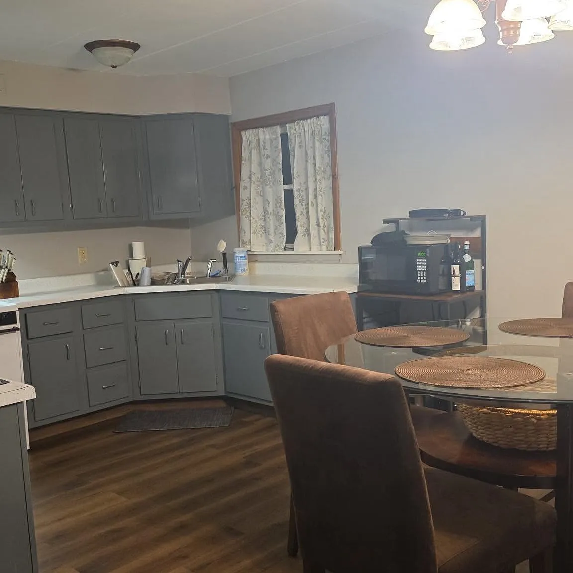 2 bed, 1500 sqft, $1,500 — Photo 4