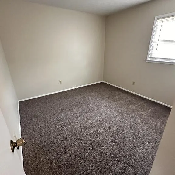 6128 Cooper Chapel Rd — Photo 4