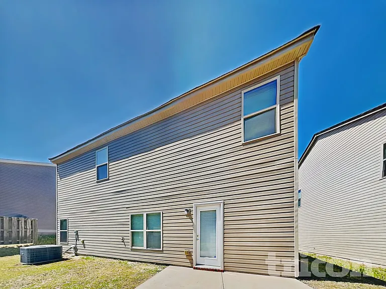 196 Sims Ct — Photo 18