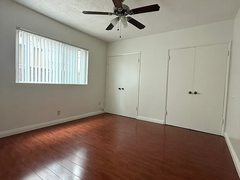 400 S Marengo Ave #4 — Photo 9