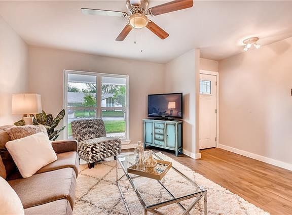 5th image of 5402 Basswood Ln